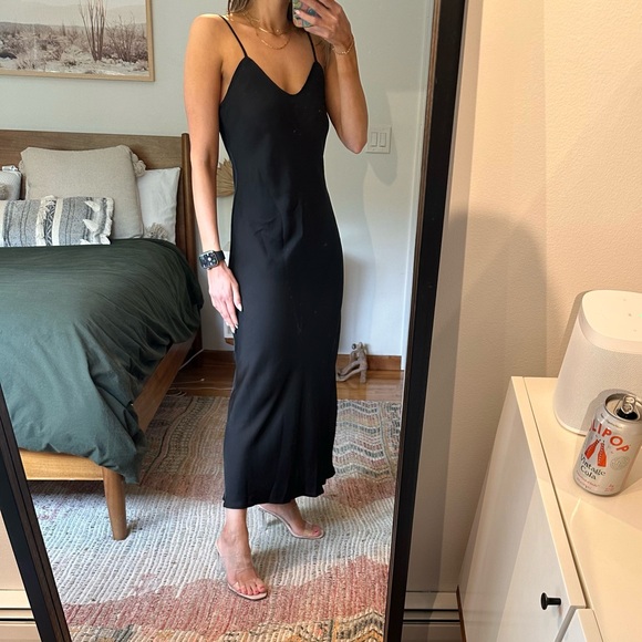 Shop RESA black satin midi dress! Size small - Picture 1 of 3